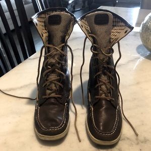 Sperry Top Sider leather boots 8